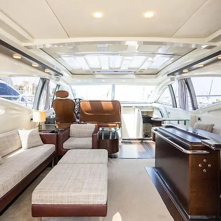 Azimut68s Botel Palermo